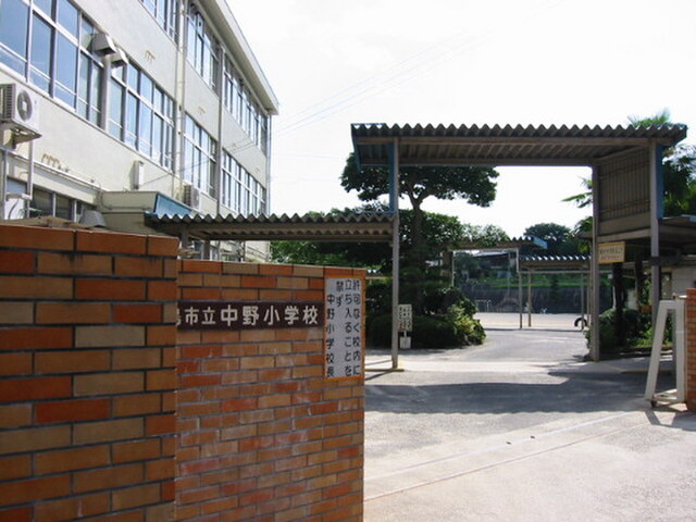 梶谷アパート 奥
