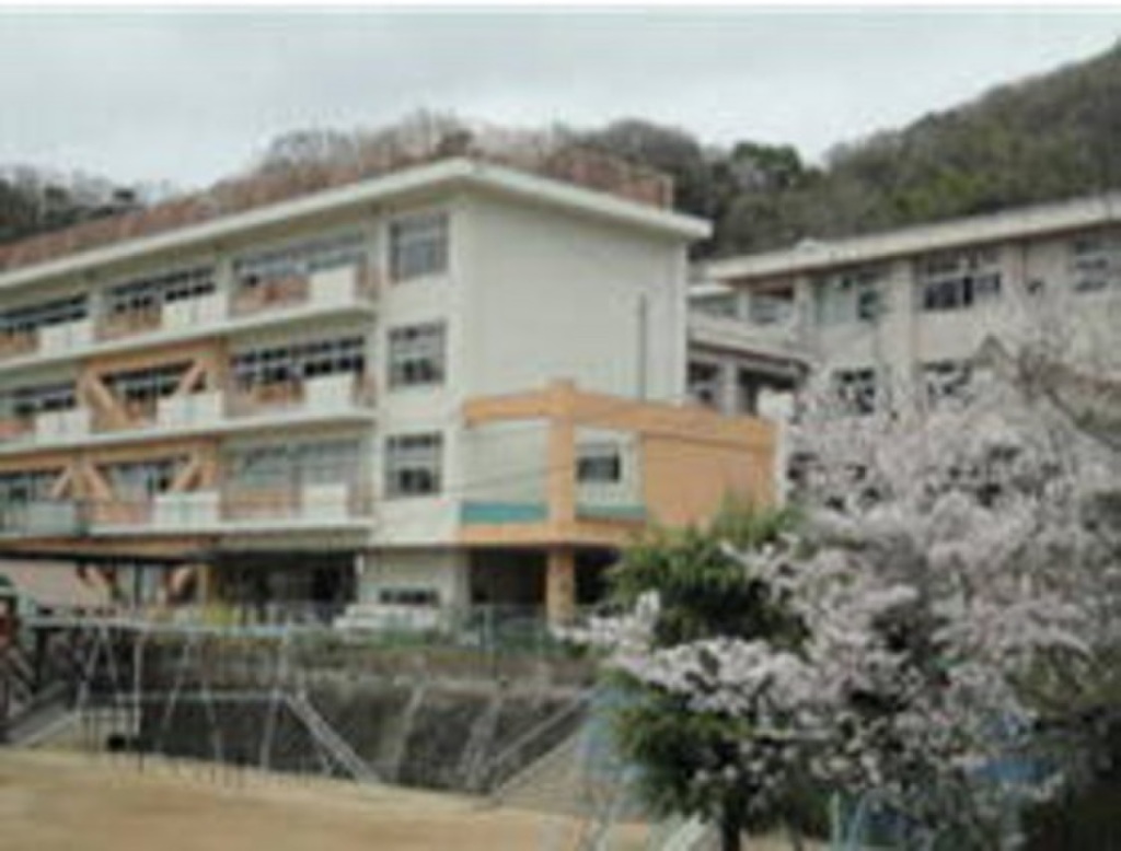 (16/18) 小学校