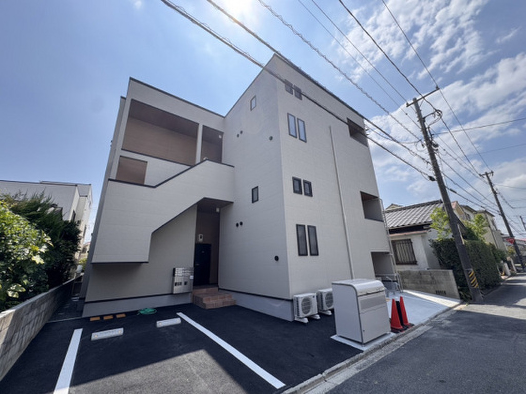 高島駅徒歩14分　2025年7月完成予定　宅配ボックス付き