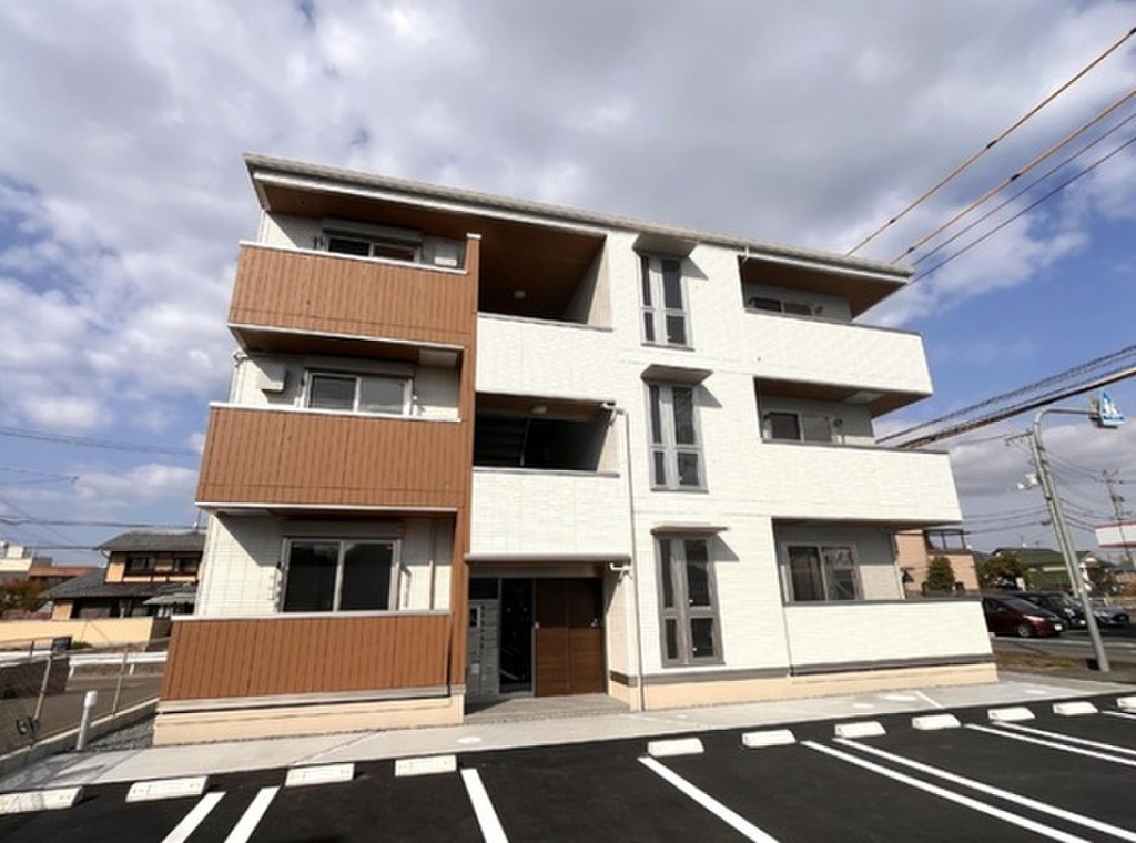 庭瀬駅徒歩7分　2025年11月完成予定　宅配ボックス付き