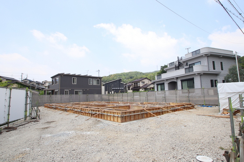 2025年11月完成予定　宅配ボックス　2口ガスコンロ付き