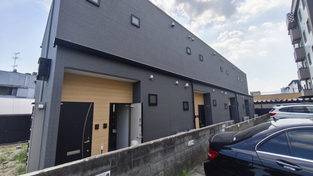 バス停徒歩7分　2025年8月完成　2口ガスコンロ付き