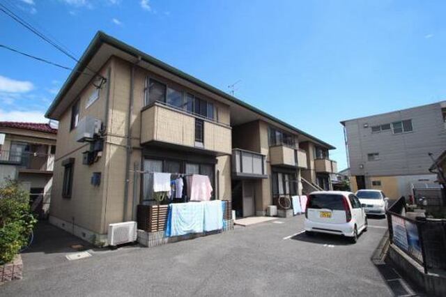 サン・クレバリーA棟