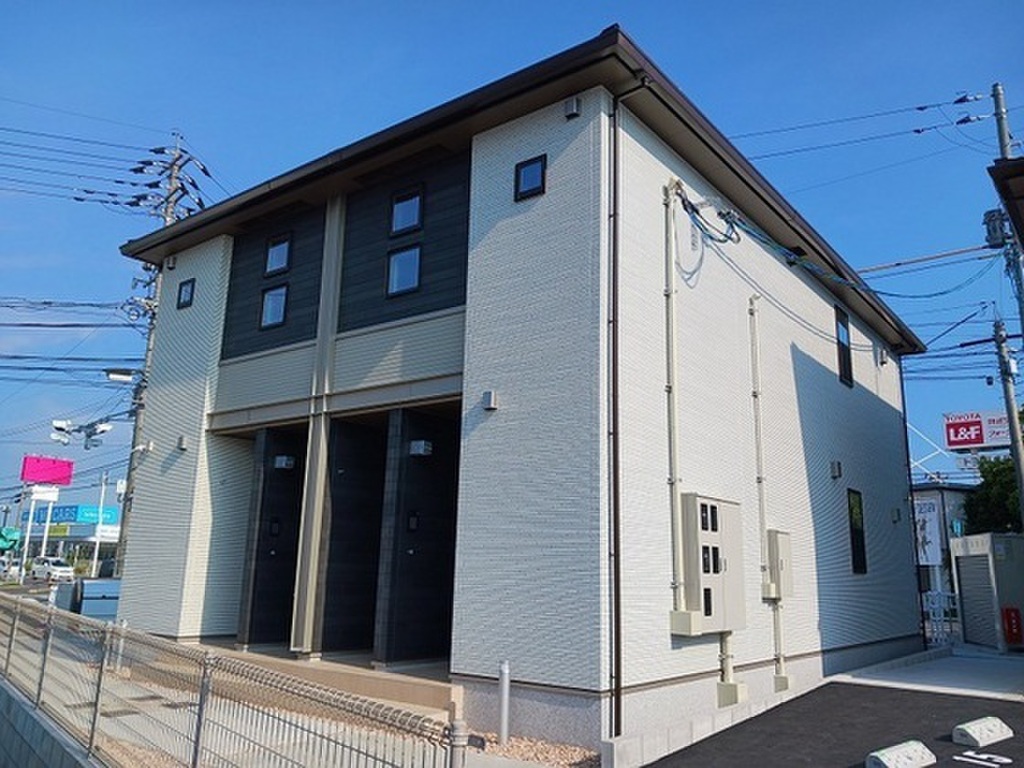 北長瀬駅まで徒歩約19分　ネット無料　防犯カメラ付き物件