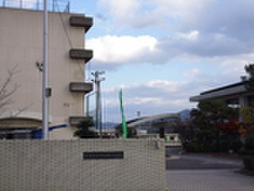 (5/8) 小学校 (5/8) 小学校