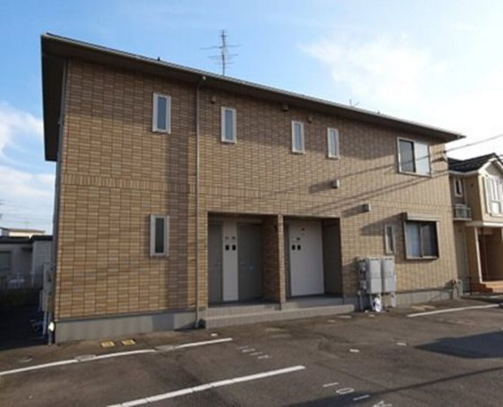 駐車場2台込み　駅まで徒歩約15分　2LDK物件です。