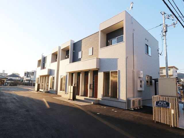 イーストヒルズH