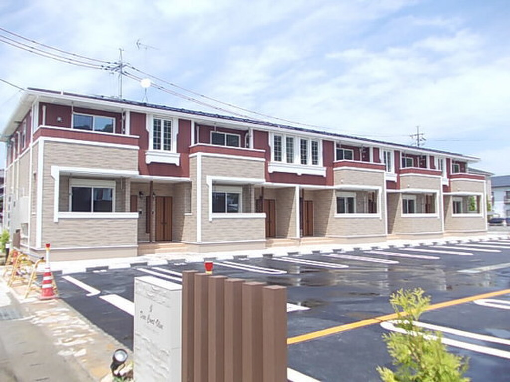 植松駅徒歩3分　3口ガスコンロ付き　ネット使用無料