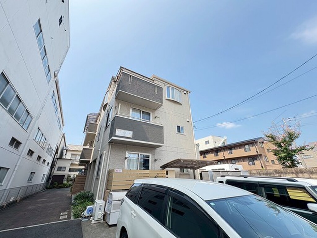 人気物件の角部屋が空きました！！設備充実＆家賃抑え目の二刀流！