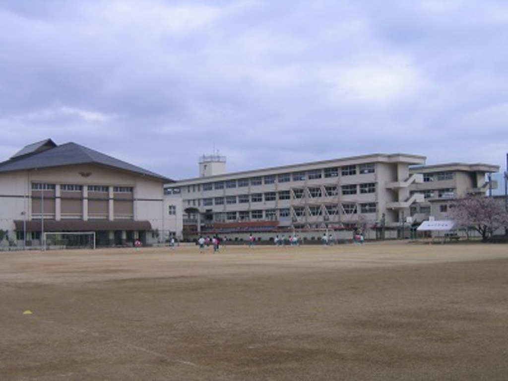 (2/4) 中学校