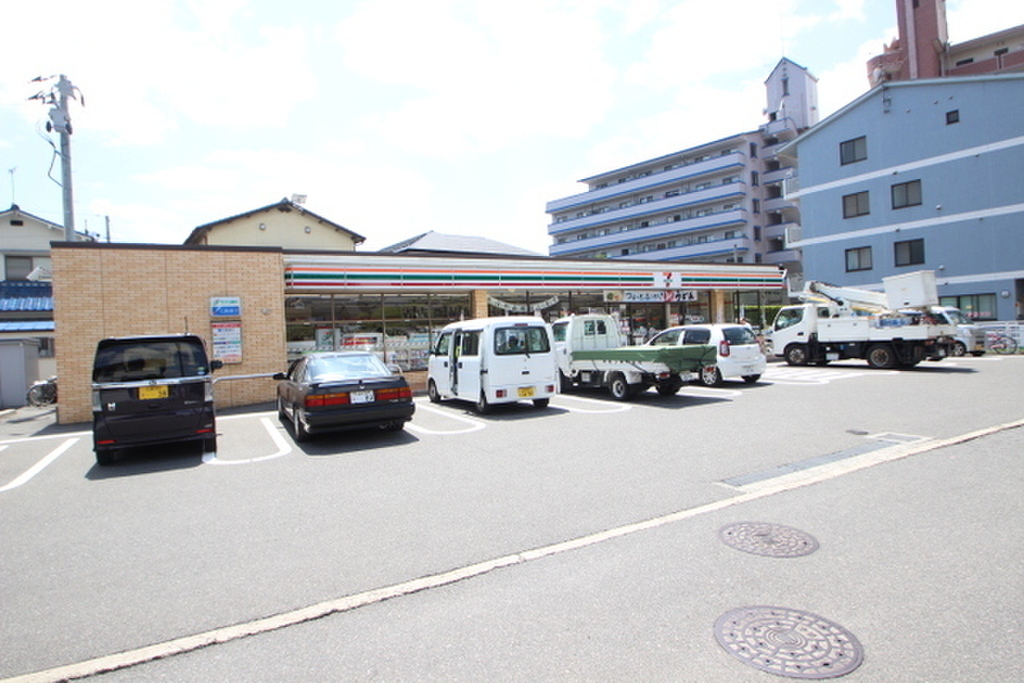 (19/23) コンビニ