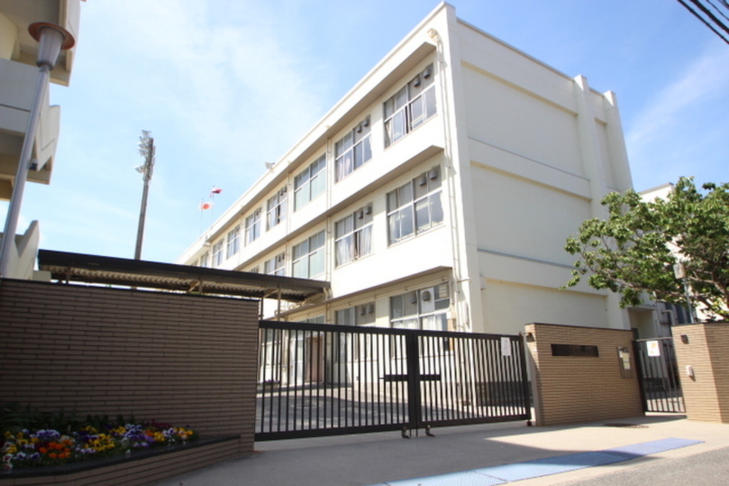 (64/64) 小学校