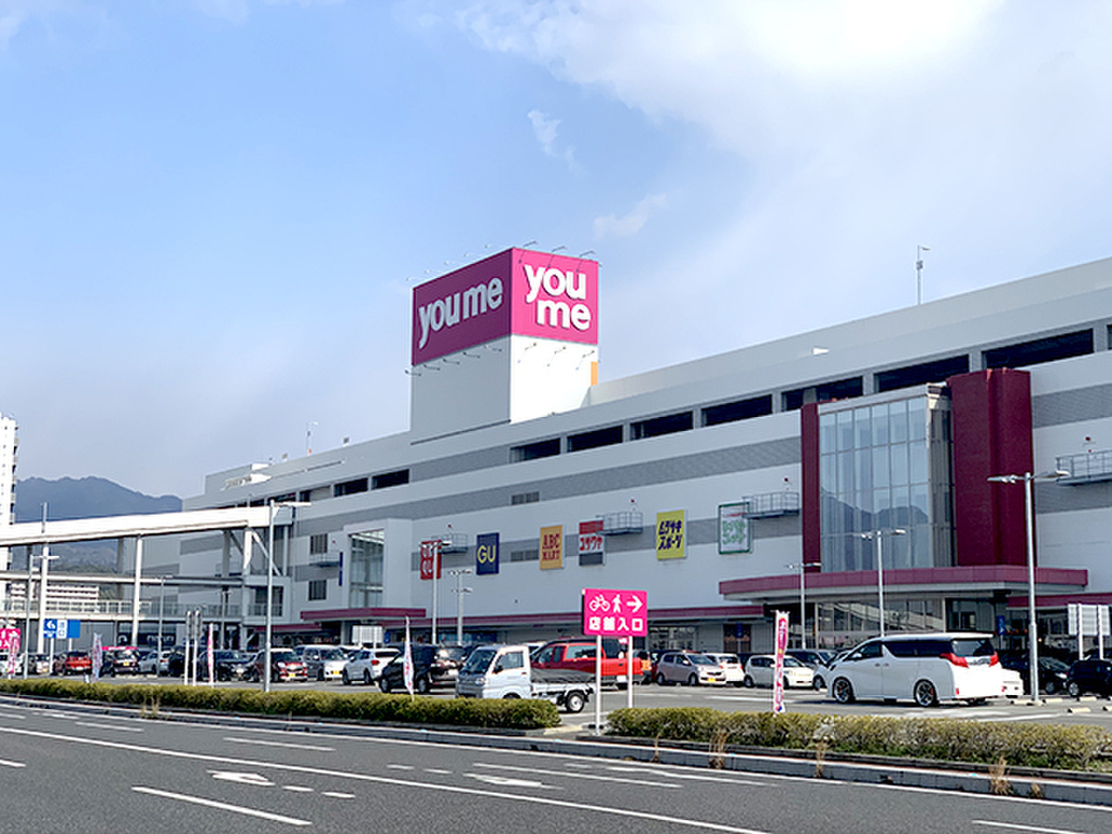 (20/24) ショッピングセンター