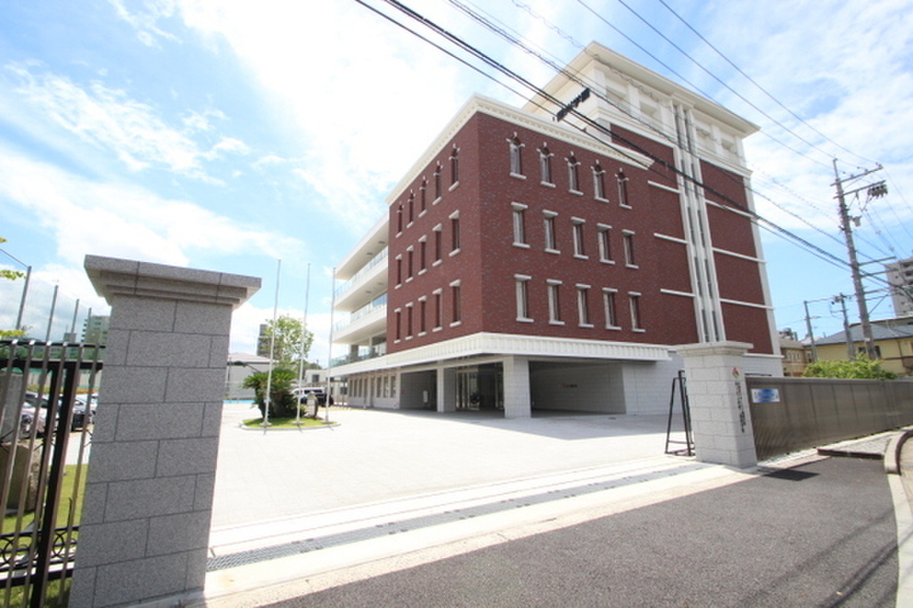 (18/23) 中学校 (18/23) 中学校