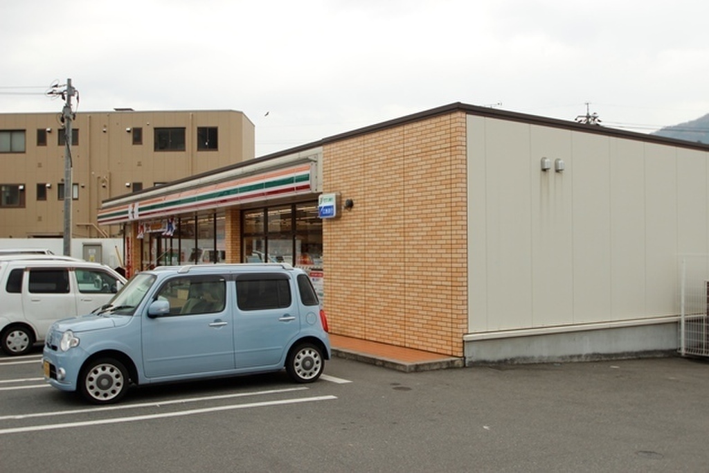 (19/23) コンビニ