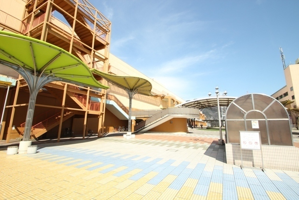 (19/24) ショッピングセンター