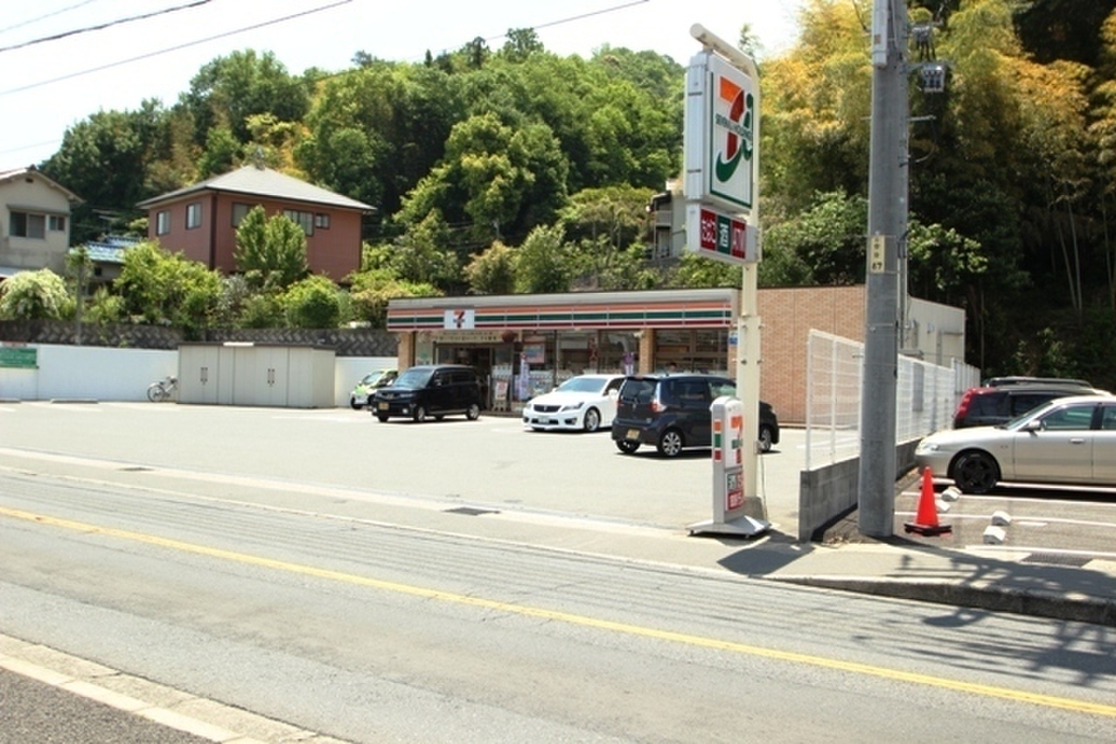 (22/24) コンビニ