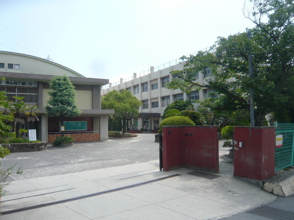 (22/25) 小学校