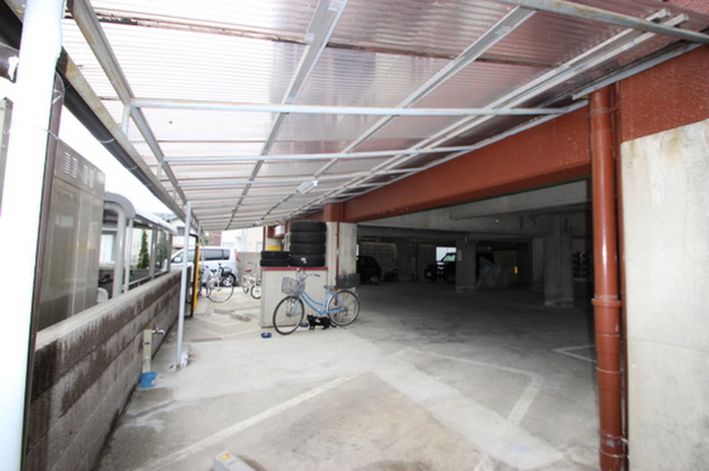 鷹の羽マンション