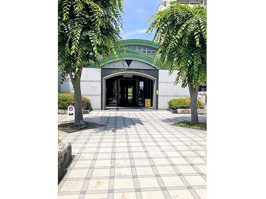 (14/24) エントランス