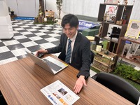 スタッフ