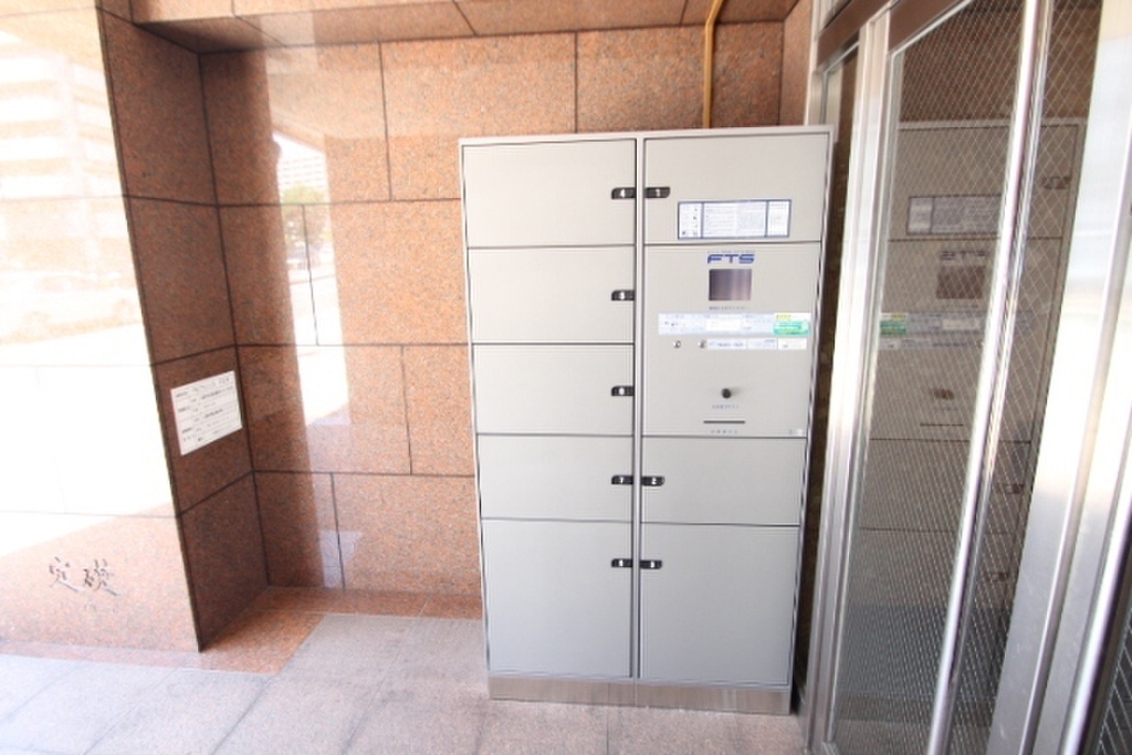 エールマンスリー東白島 壱番館 2DK 宅配BOX