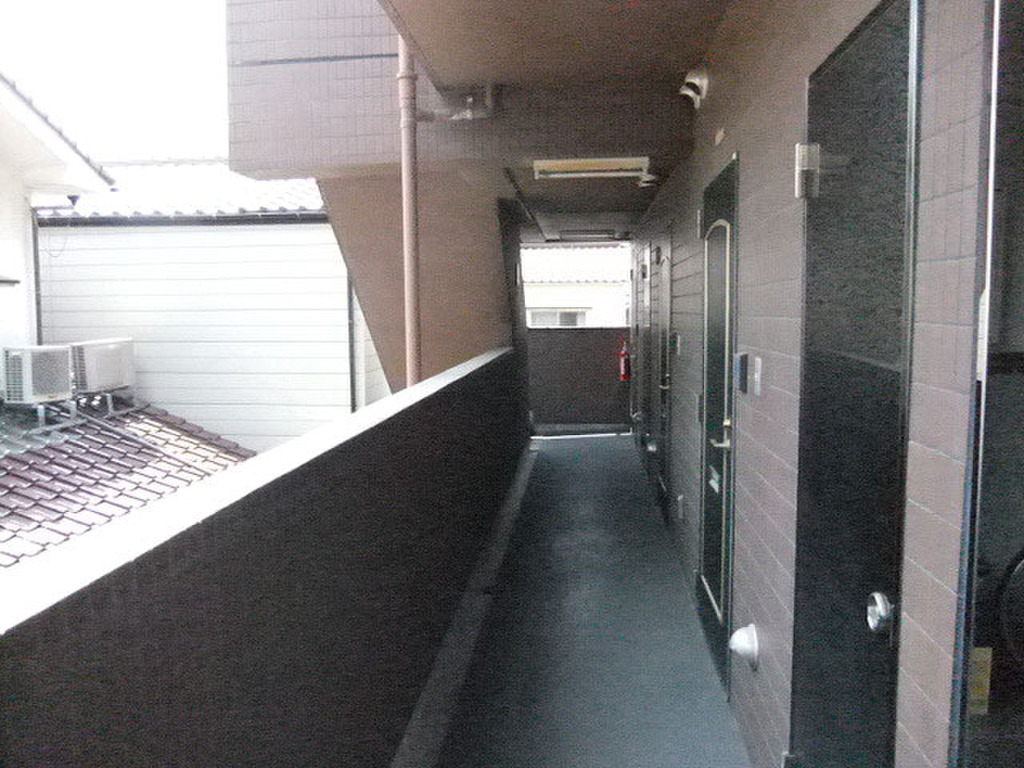 エールマンスリー宇品御幸 1K 廊下