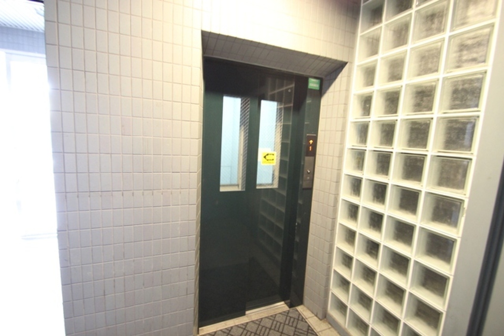エールマンスリー西原 参番館 1K エレベーター エールマンスリー西原 参番館 1K エレベーター