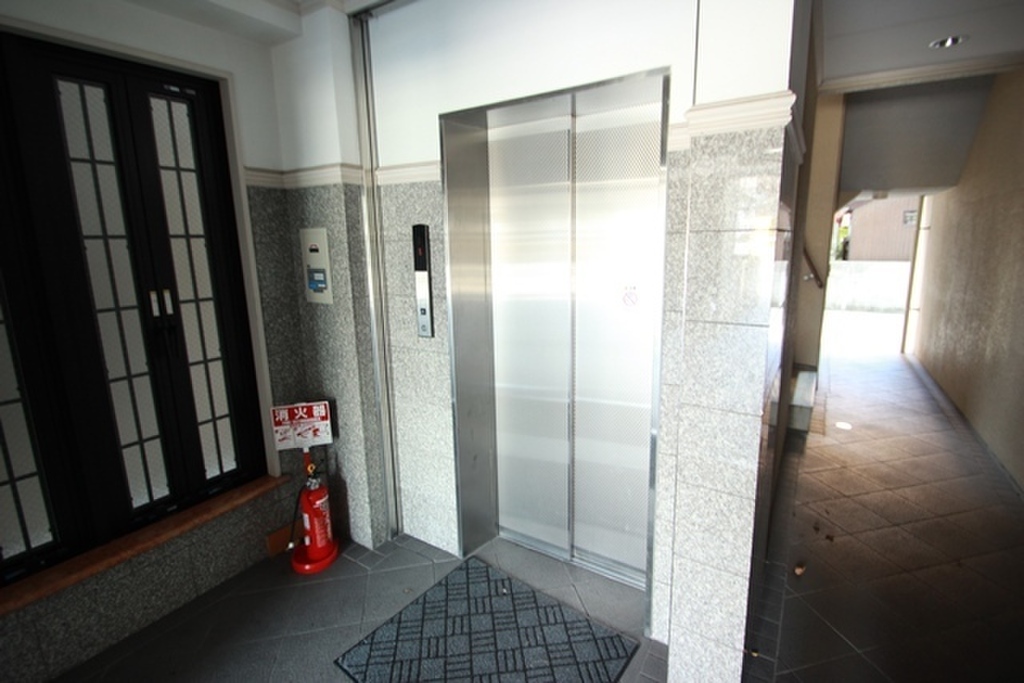 エールマンスリー横川 弐番館 1LDK エレベーター