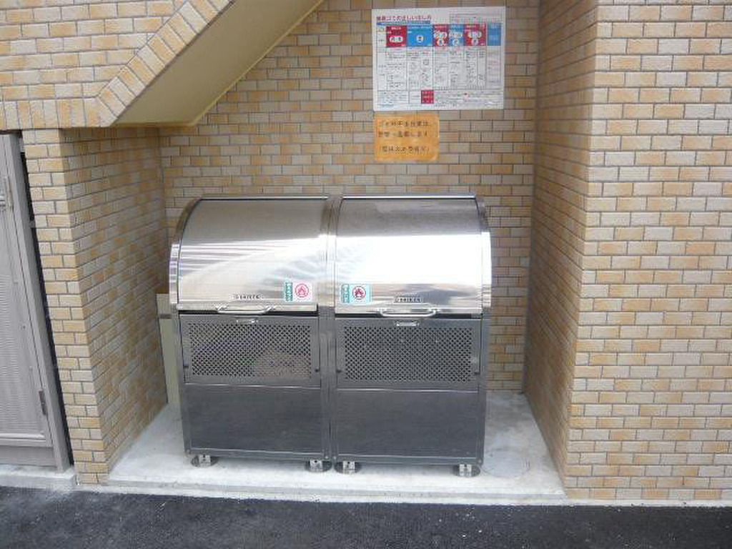 エールマンスリー広島駅北四番館 1K ゴミ捨て場