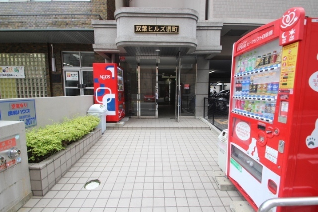 エールマンスリー平和公園西 弐番館 1K 外観